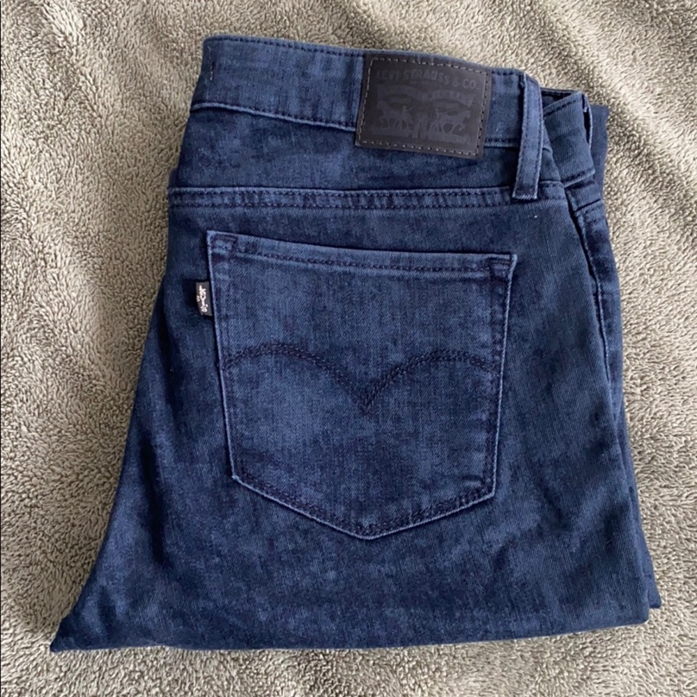 Levi’s 711 Skinny Jeans